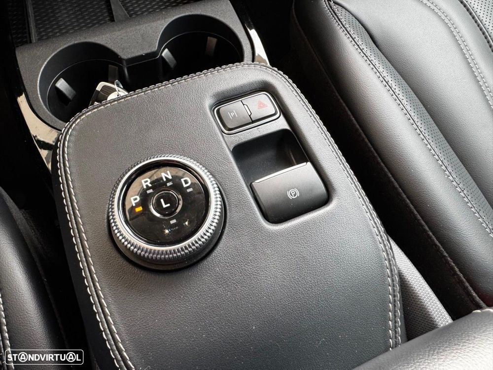 Ford Mustang Mach-E Standard - 24