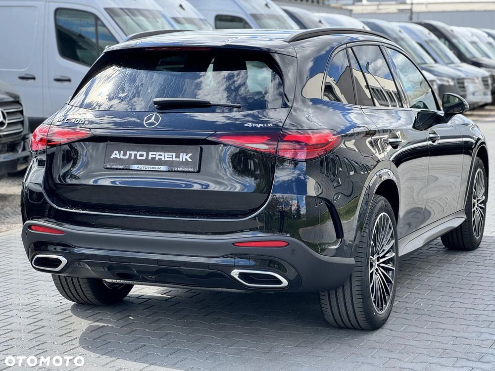 Mercedes-Benz GLC 300 e PHEV 4-Matic AMG Line - 7