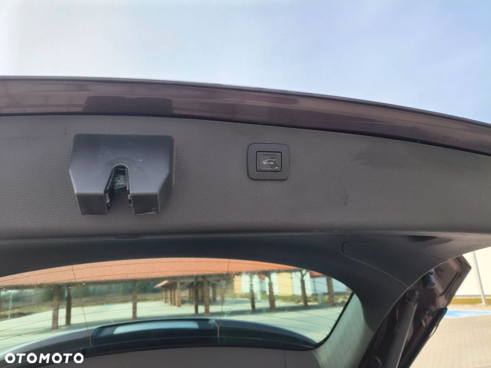 Opel Astra 1.6 CDTI Dynamic S&S - 18