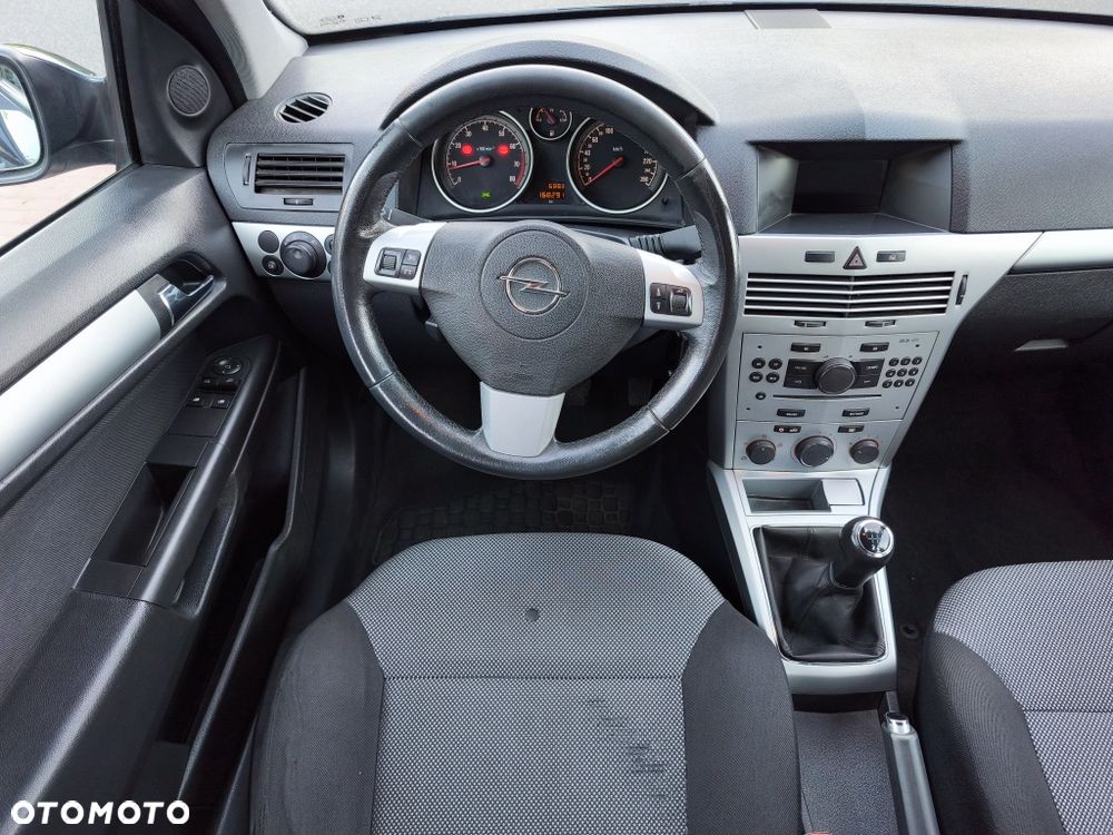 Opel Astra - 8