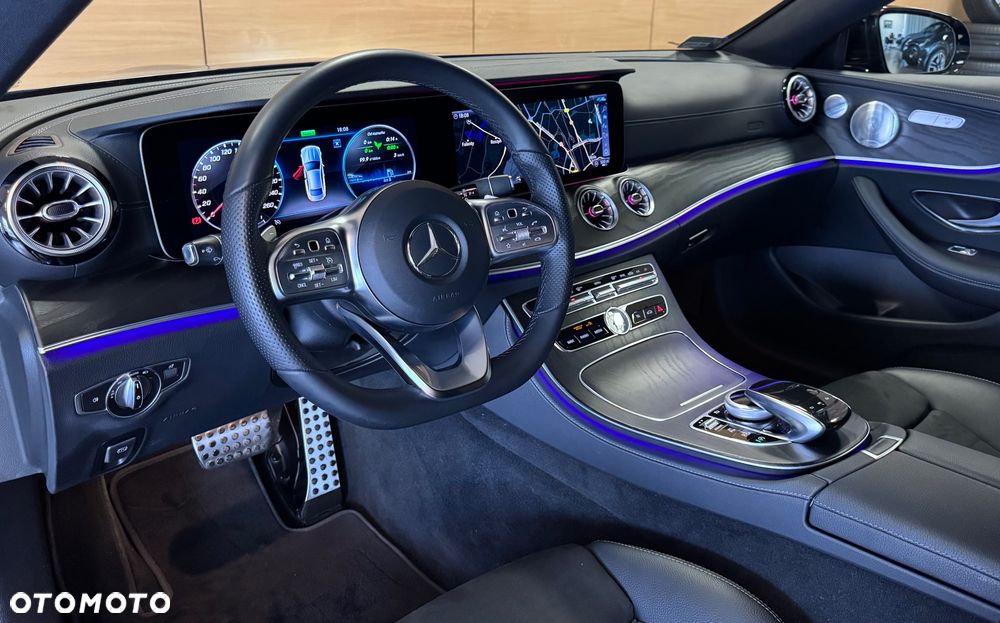 Mercedes-Benz Klasa E 300 9G-TRONIC AMG Line - 10