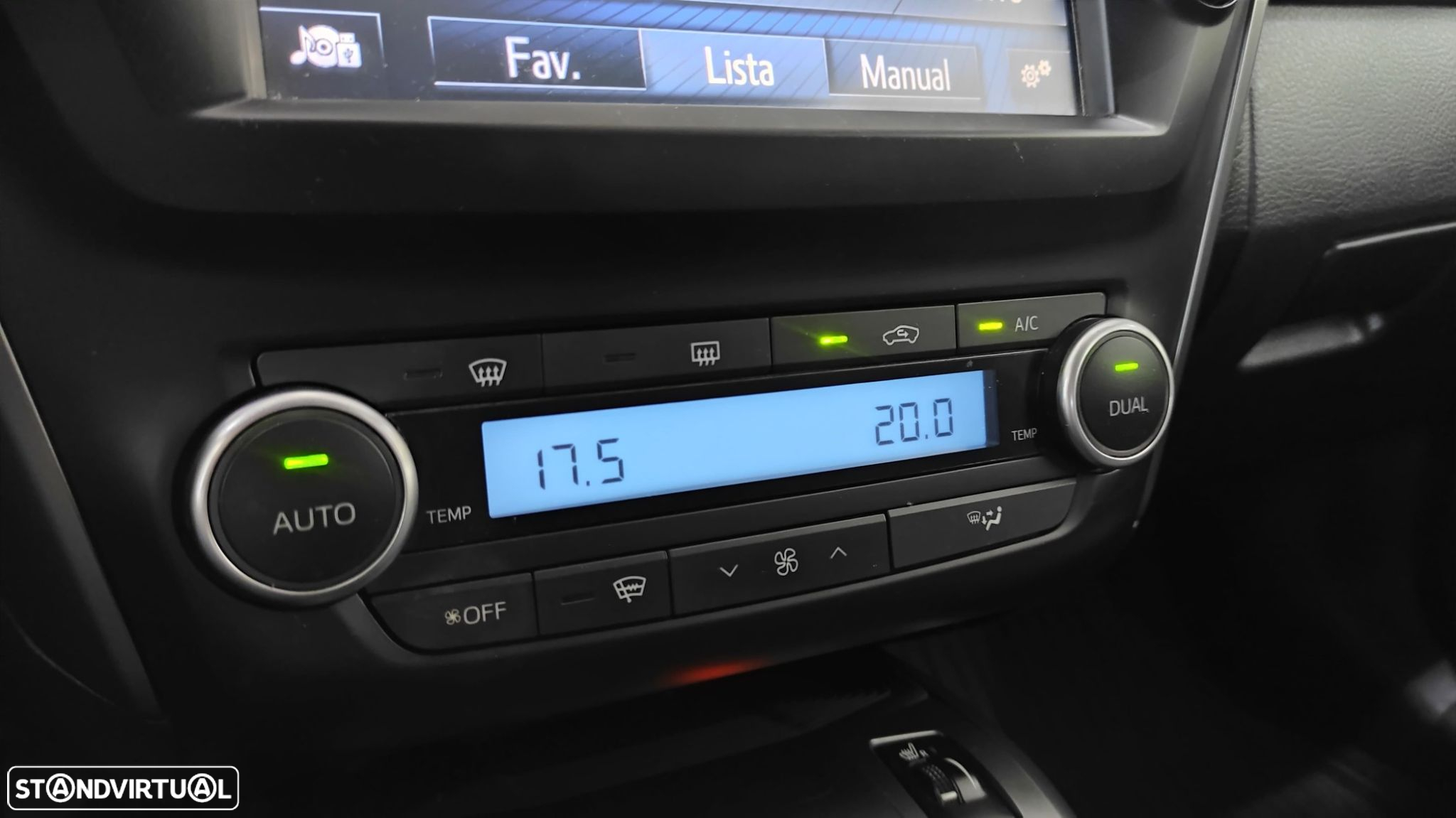 Toyota Avensis Touring Sports 2.0 D-4D Exclusive+GPS - 34