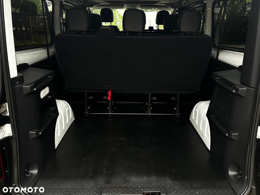 Renault Trafic Grand 2.0 dCi EDC - 36