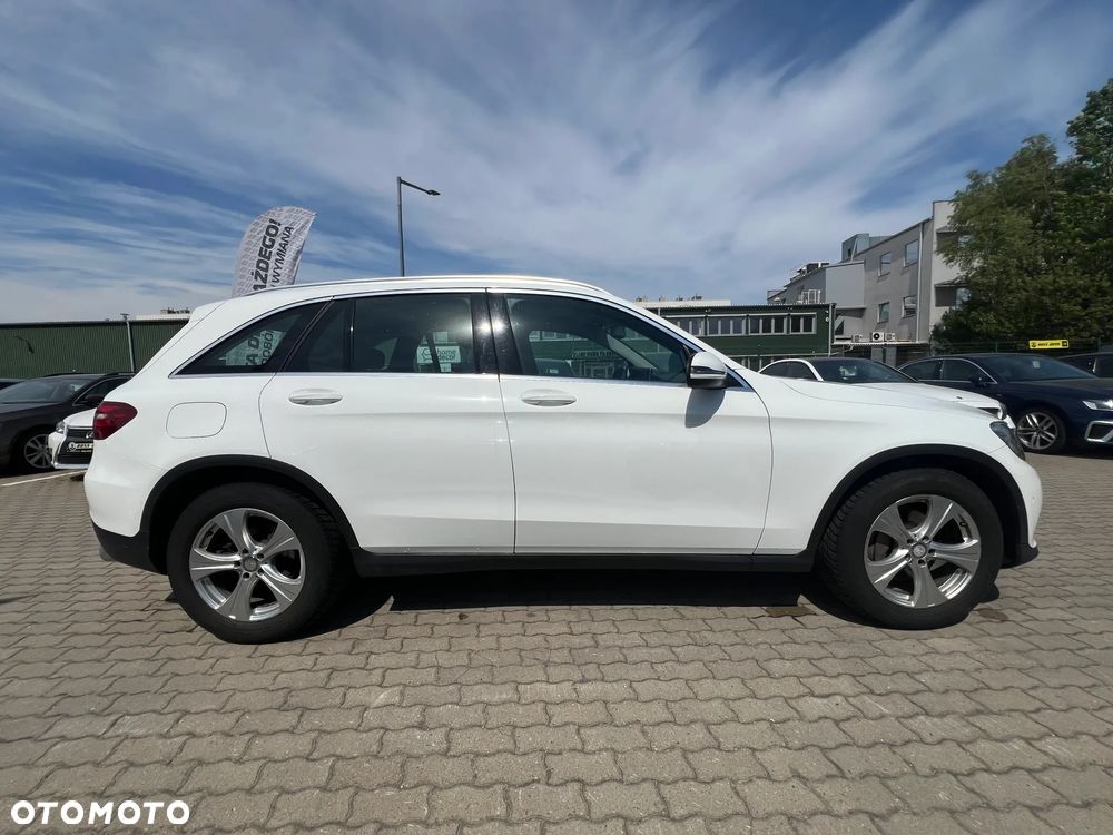 Mercedes-Benz GLC 250 4Matic 9G-TRONIC - 10