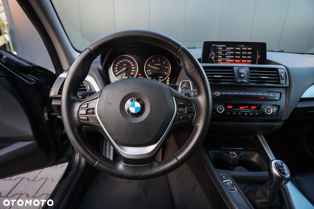 BMW Seria 1 118d - 30