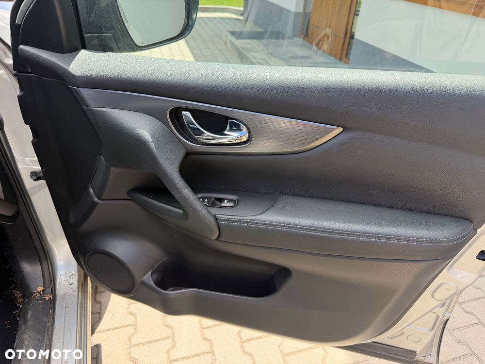 Nissan Qashqai 1.5 dCi N-WAY - 8
