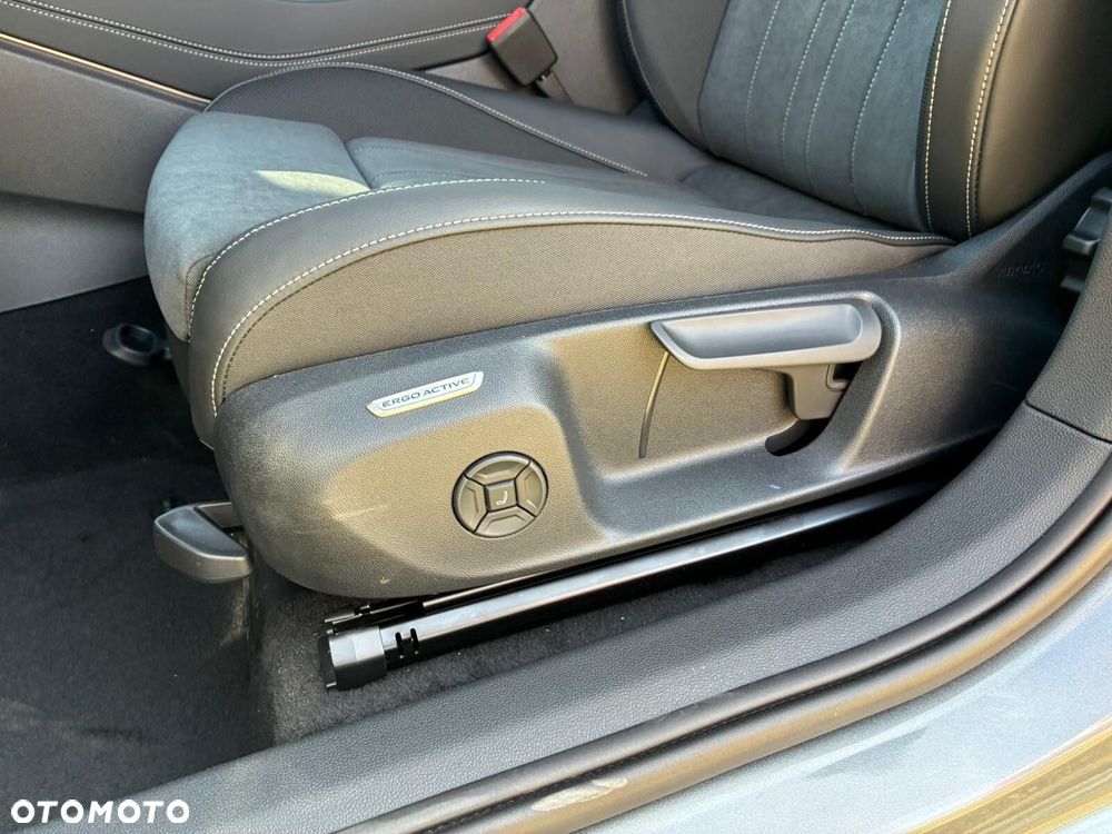 Volkswagen T-Roc - 26