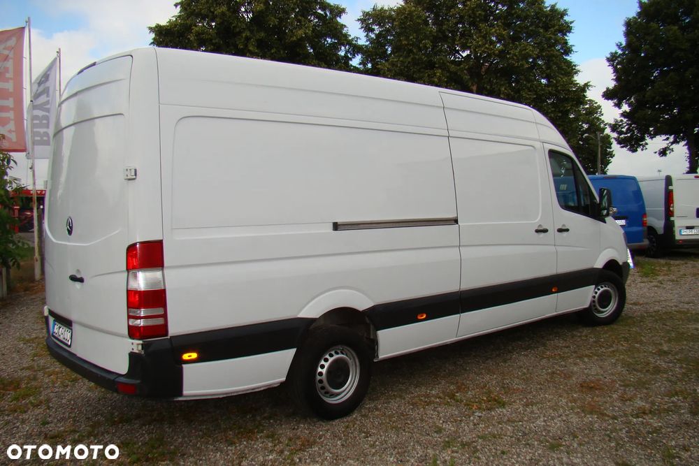 Mercedes-Benz Sprinter - 5