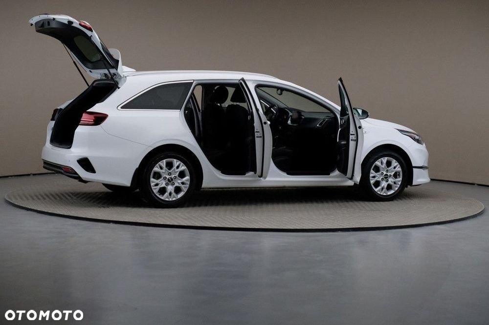 Kia Ceed 1.5 T-GDI M - 6