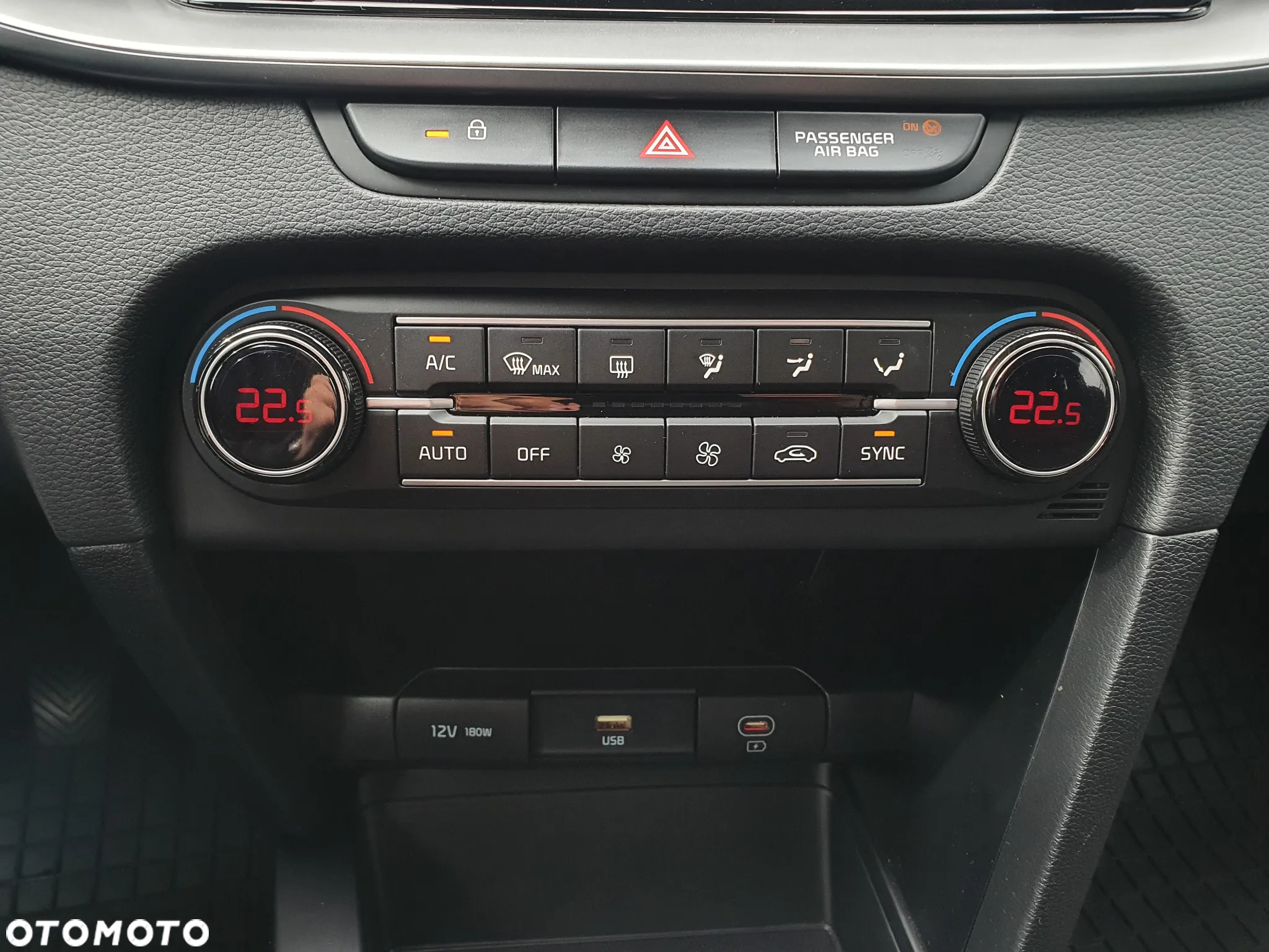 Kia Ceed 1.5 T-GDI M - 37