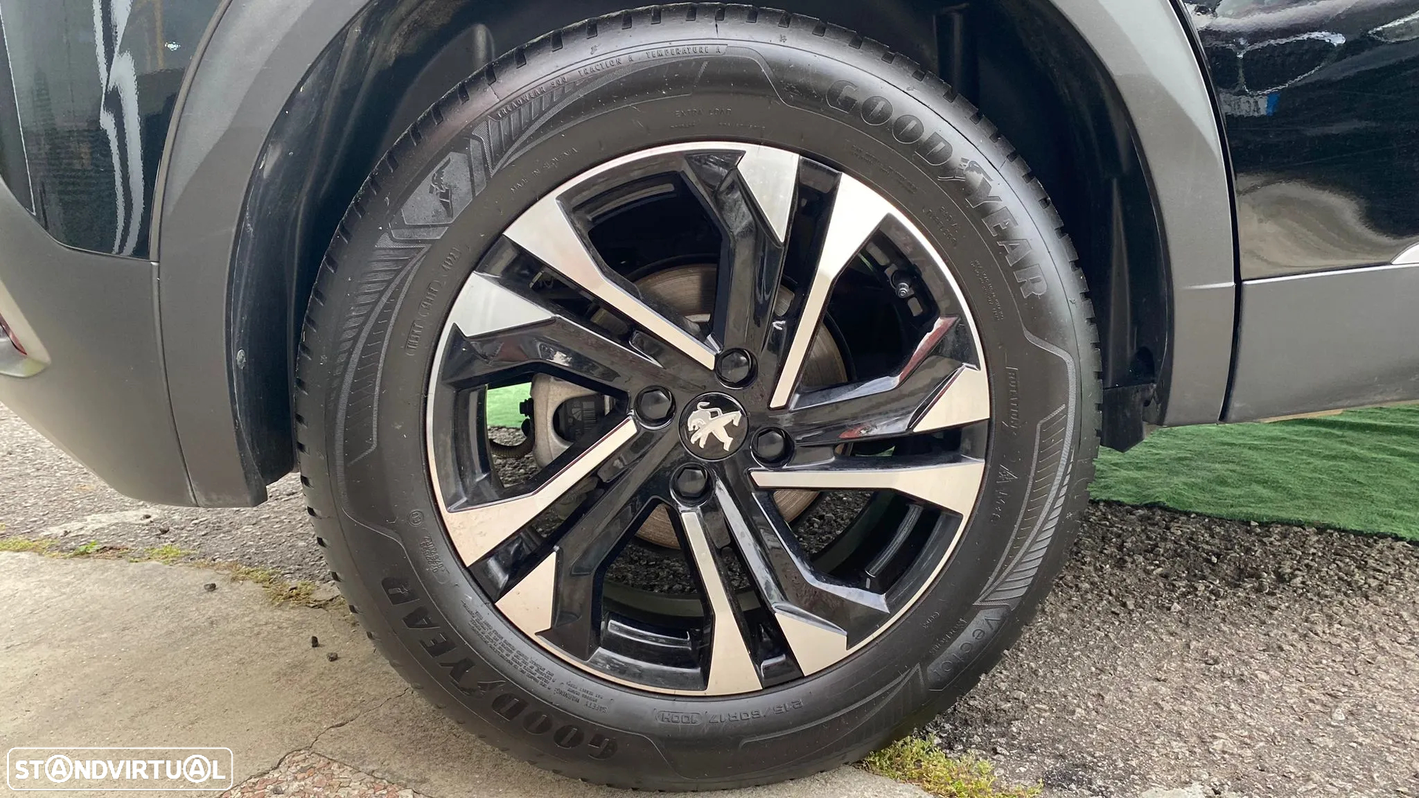 Peugeot e-2008 50 kWh Allure - 15