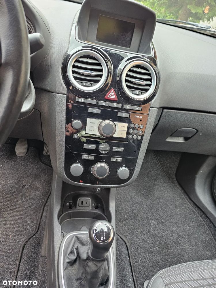 Opel Corsa - 23