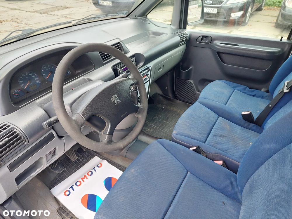 Peugeot Expert - 8