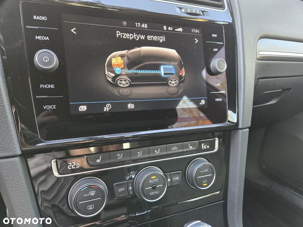 Volkswagen Golf - 27