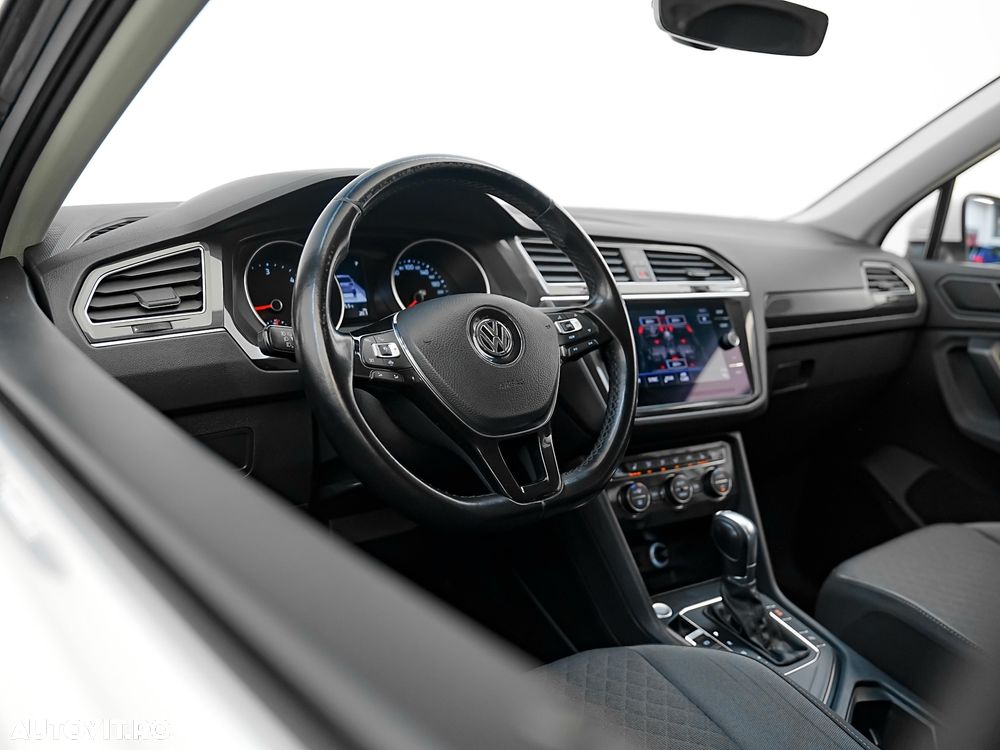 Volkswagen Tiguan 2.0 TDI SCR DSG Elegance - 8
