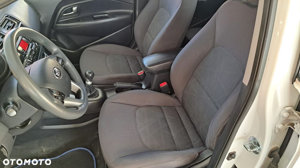 Kia Rio 1.2 Attract - 7