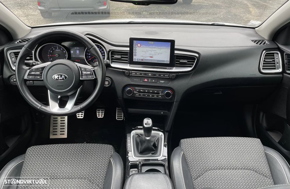 Kia Ceed SW 1.0 T-GDI TX+SRF - 10