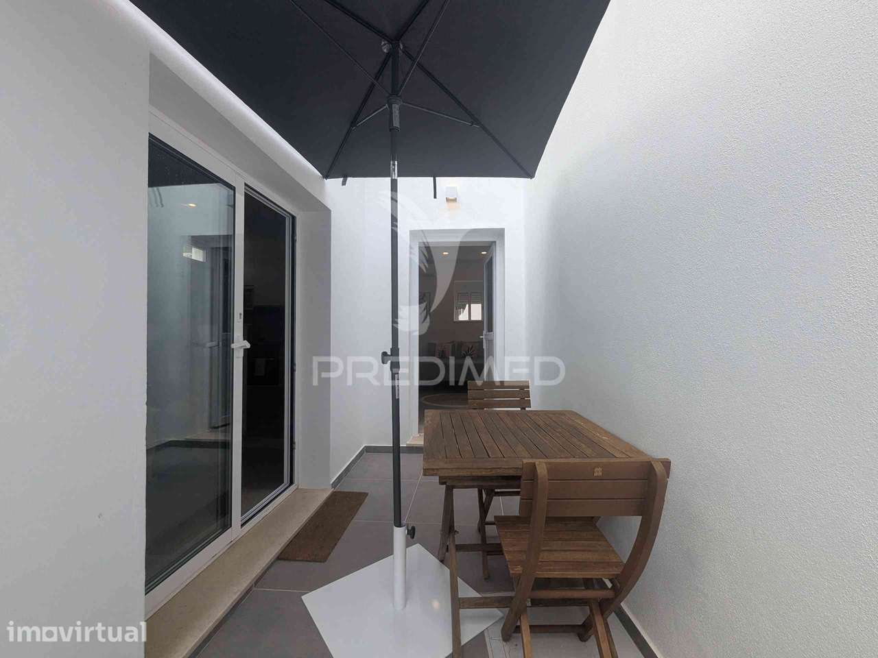 Moradia T2 para arrendamento anual em Santa Luzia - Grande imagem: 4/26
