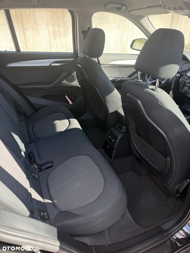 BMW X1 sDrive18i - 4