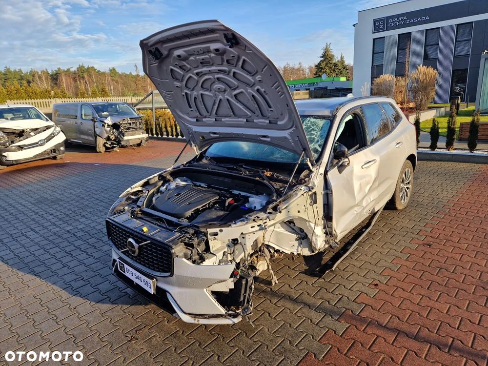 Volvo XC 60 B4 B R-Design - 10