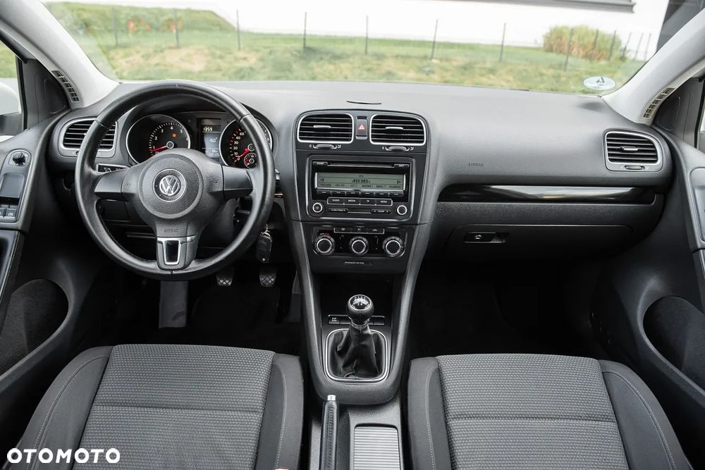 Volkswagen Golf - 21