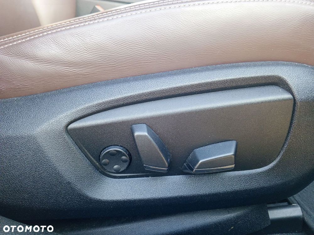 BMW Seria 5 520d Luxury Line - 11