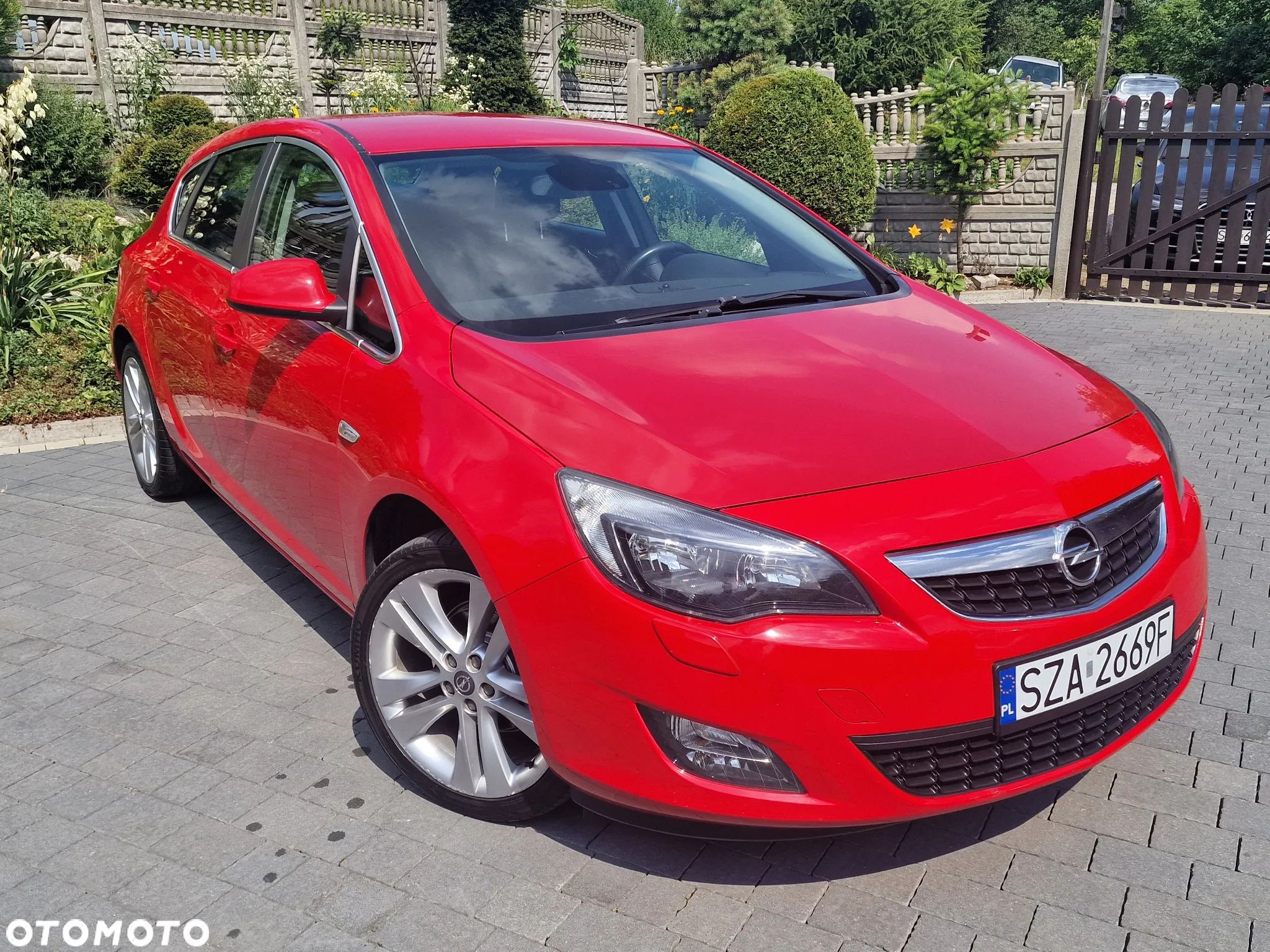 Opel Astra IV 1.4 T Cosmo - 1