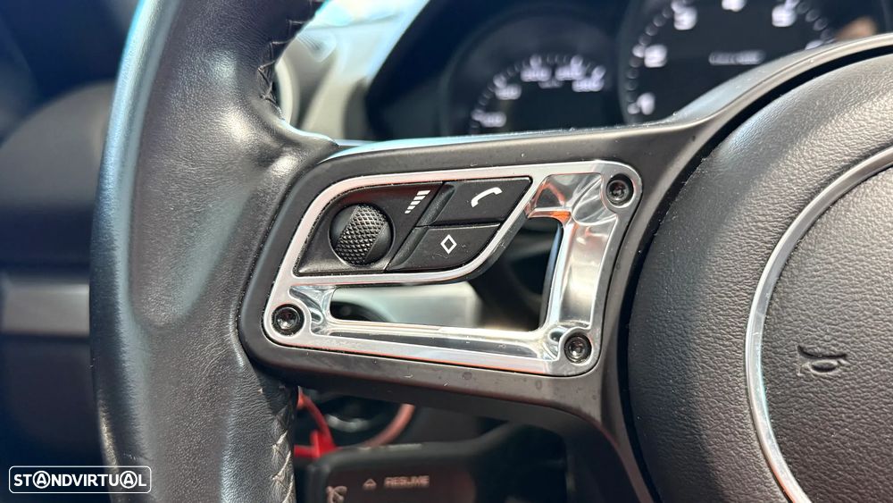 Porsche 718 Boxster 2.0 - 24
