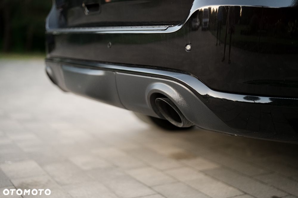 Dodge Durango 6.4 SRT - 12