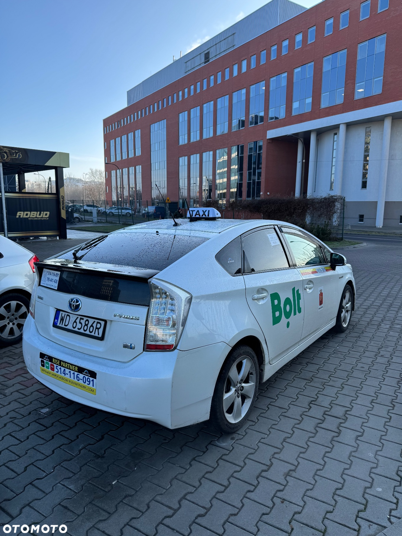 Toyota Prius 1.8 HSD Prestige - 6