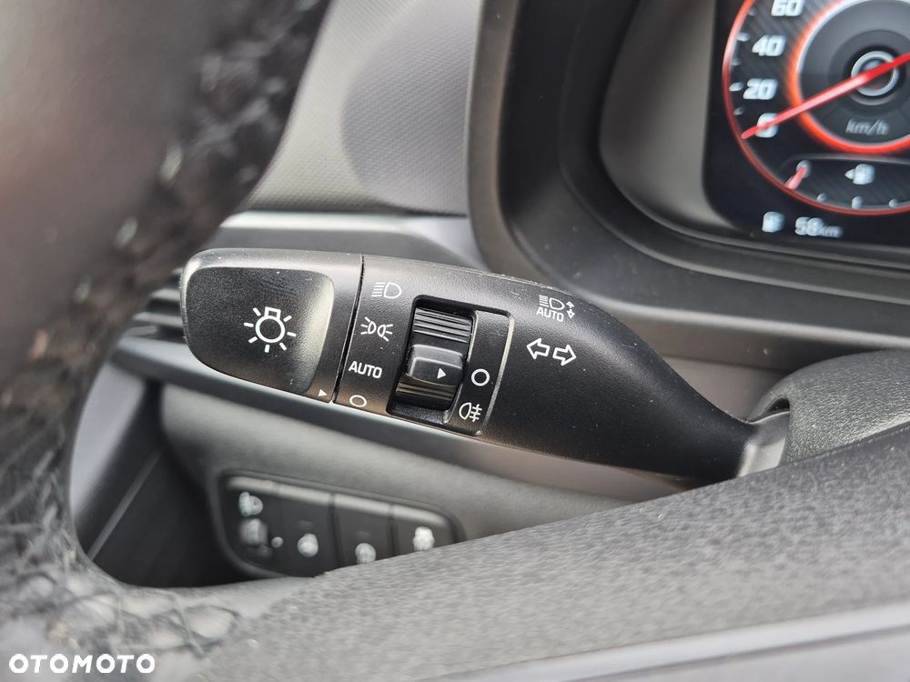 Hyundai i20 1.2 Modern - 28