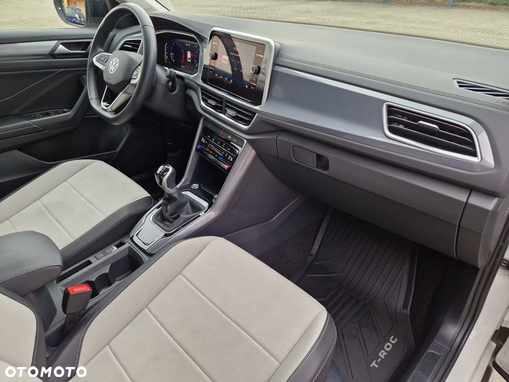 Volkswagen T-Roc 1.5 TSI Style - 25