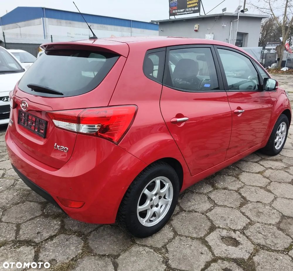 Hyundai ix20 1.4 Trend - 11