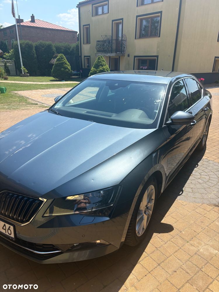 Skoda Superb 2.0 TDI Style DSG - 2