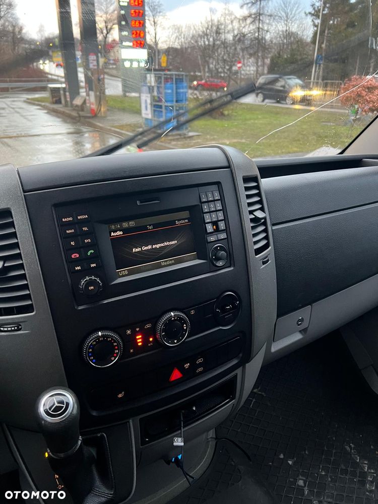 Mercedes-Benz Sprinter - 5