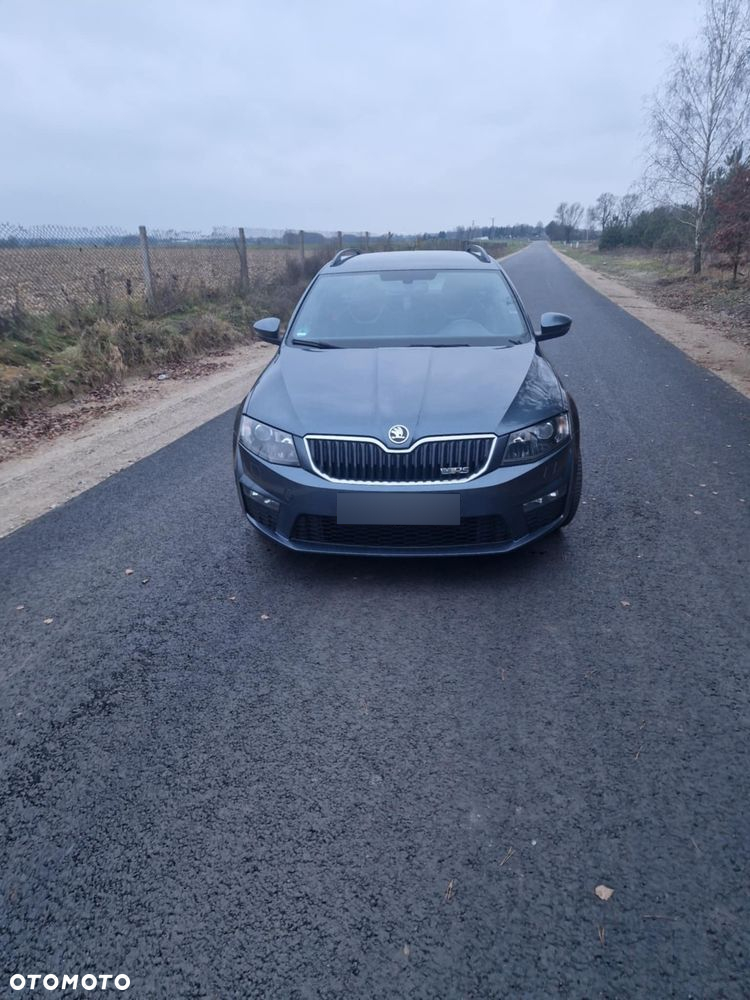 Skoda Octavia Combi 2.0 TDI (Green tec) DSG RS - 16