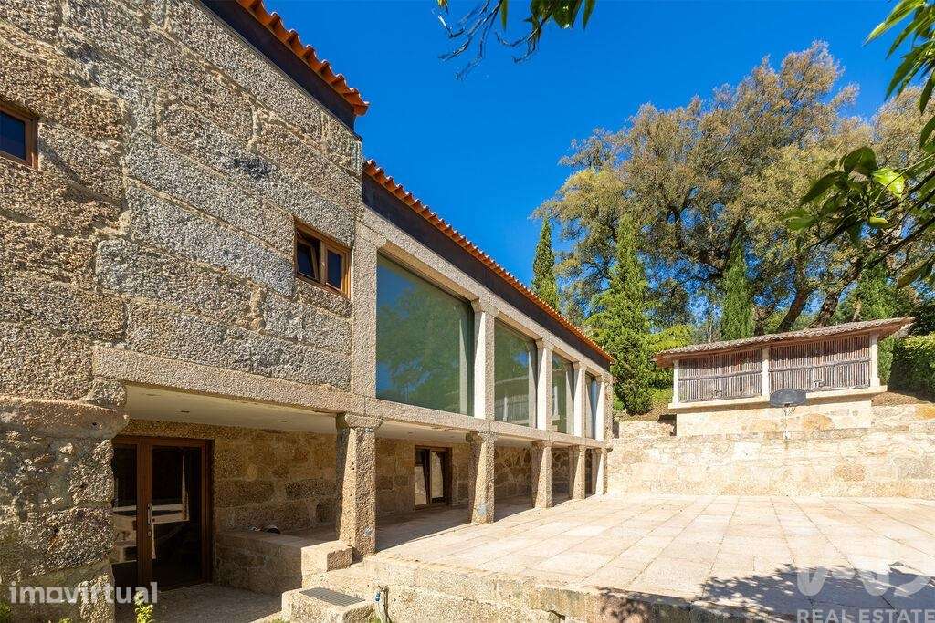 Casa T4 em Airó de 452,00 m2 - Grande imagem: 4/30