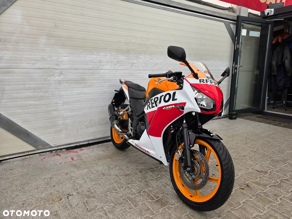 Honda CBR - 7