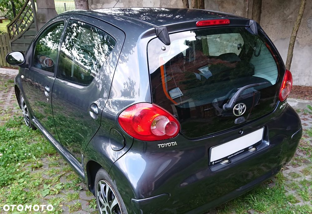 Toyota Aygo City - 6