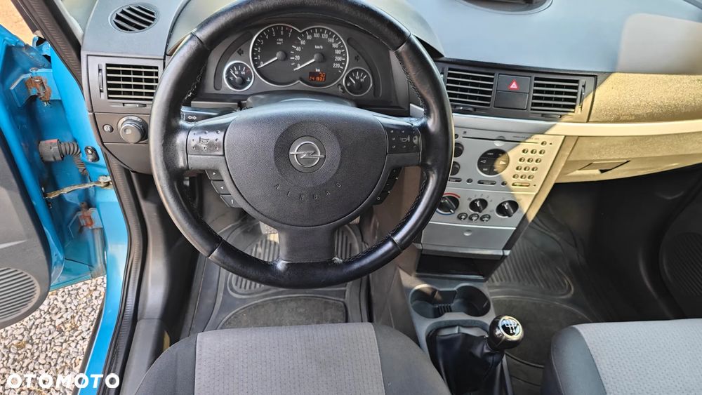 Opel Meriva 1.6 Cosmo - 16