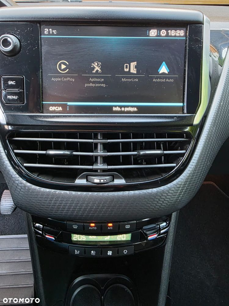 Peugeot 2008 1.2 Pure Tech Allure S&S - 22