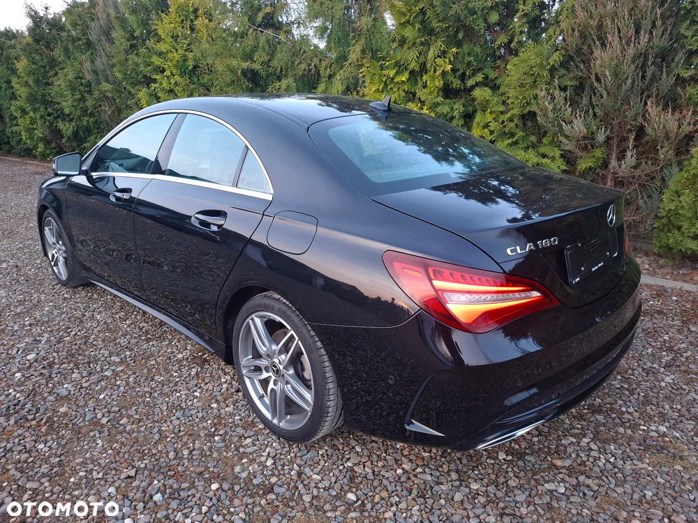 Mercedes-Benz CLA 180 7G-DCT AMG Line - 4