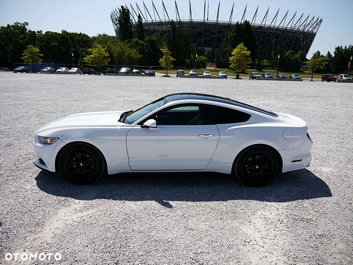 Ford Mustang 3.7 V6 Premium - 4