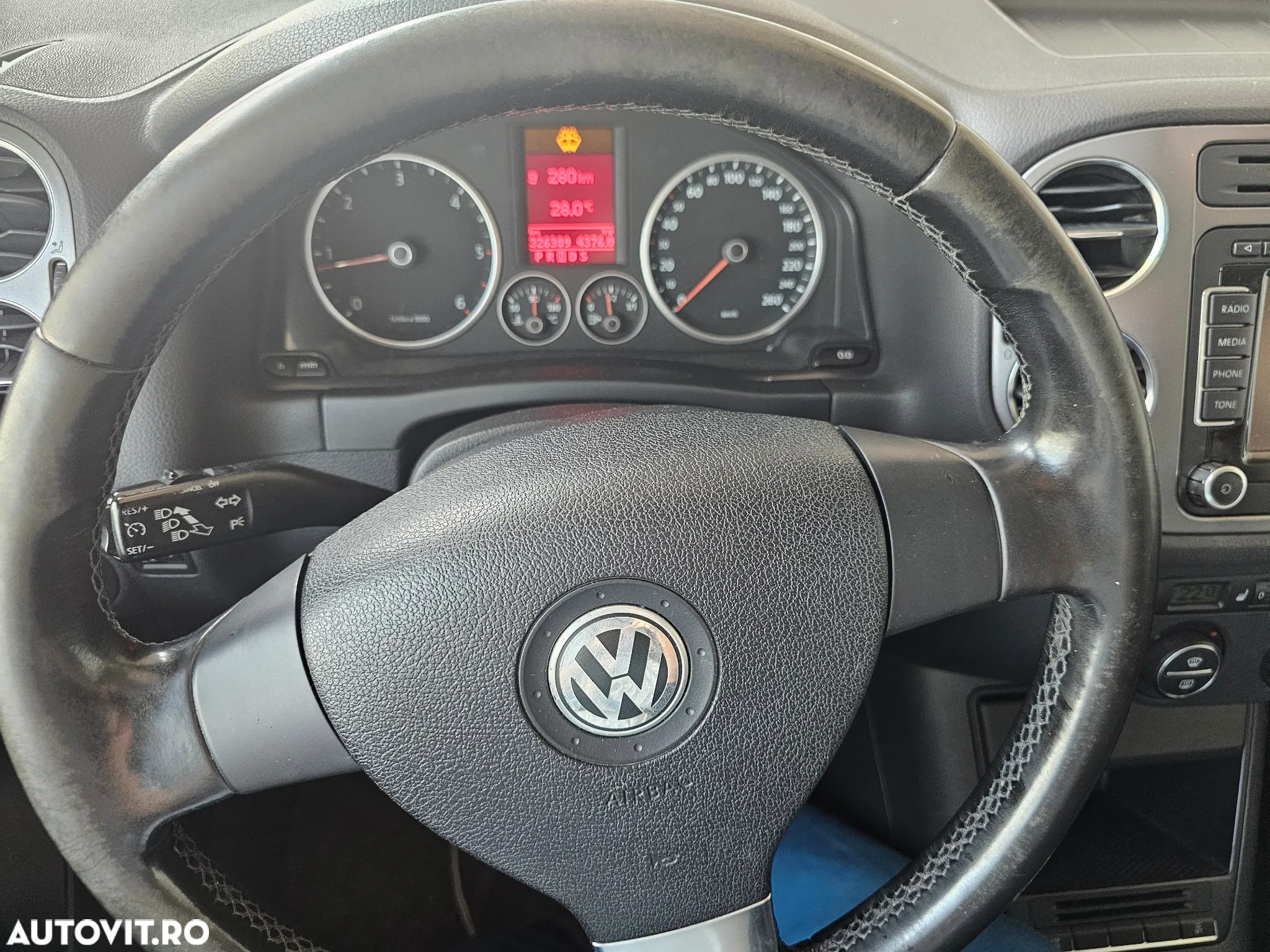 Volkswagen Tiguan 2.0 TDI 4Motion DSG Sport & Style - 15