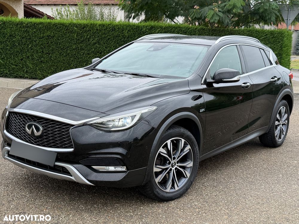 Infiniti QX30 - 1