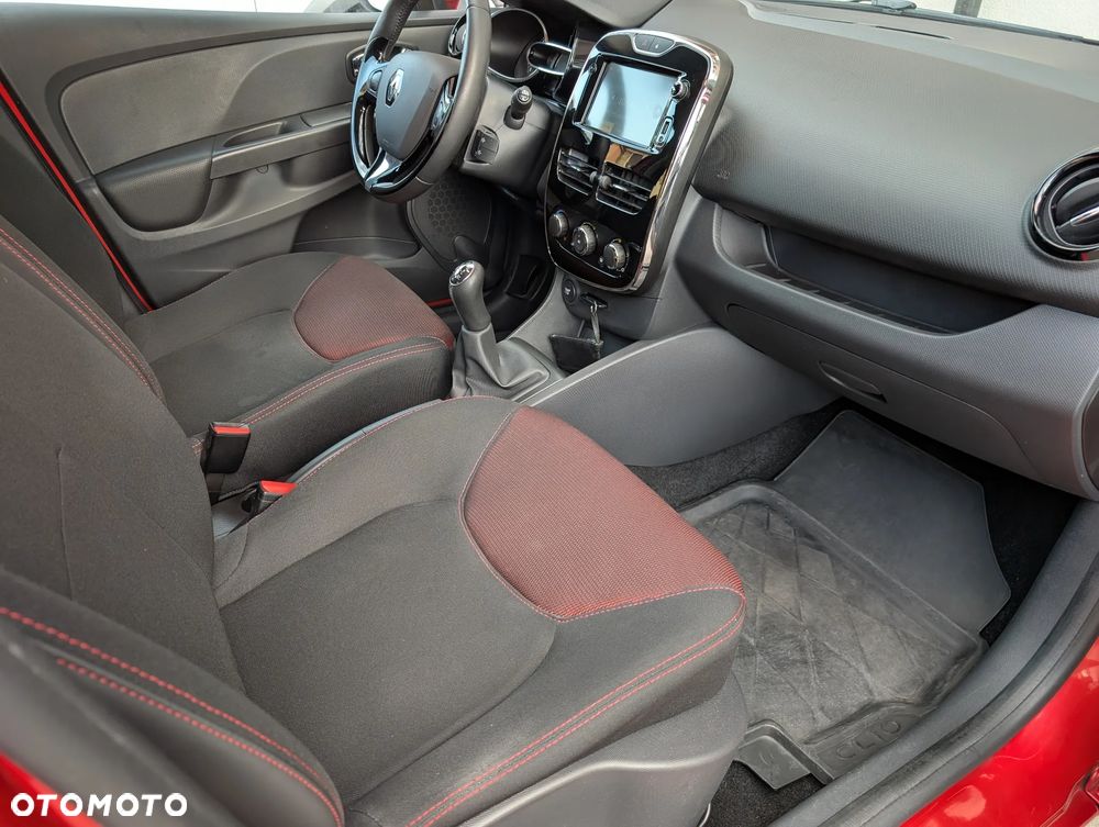 Renault Clio 1.2 16V Zen - 21