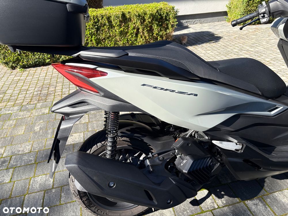 Honda NSS - 16