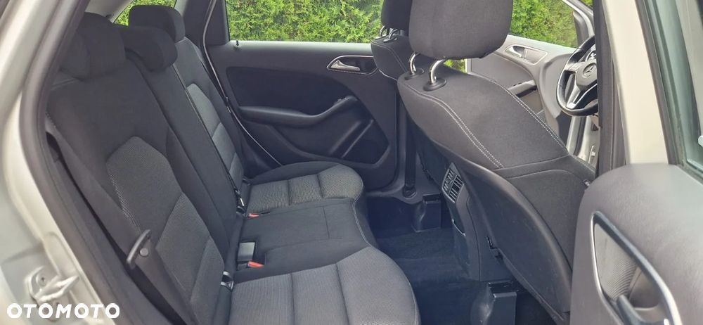 Mercedes-Benz Klasa B 180 CDI (BlueEFFICIENCY) - 8