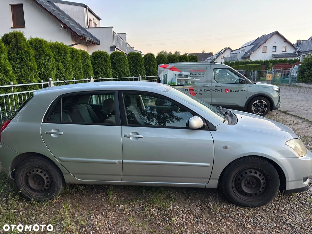 Toyota Corolla 2.0 D-4D Sol - 3