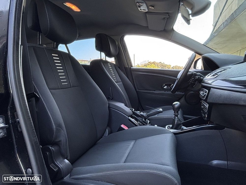 Renault Mégane Break 1.5 dCi Dynamique - 9